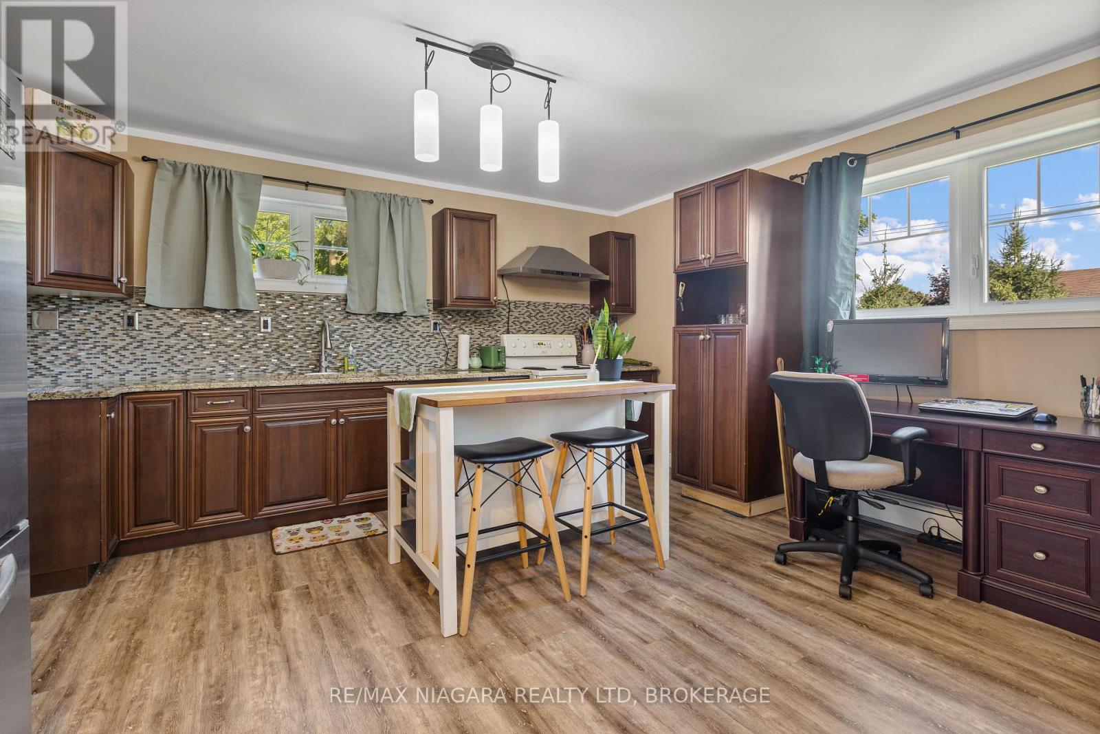 1 LINDEN AVENUE - 15