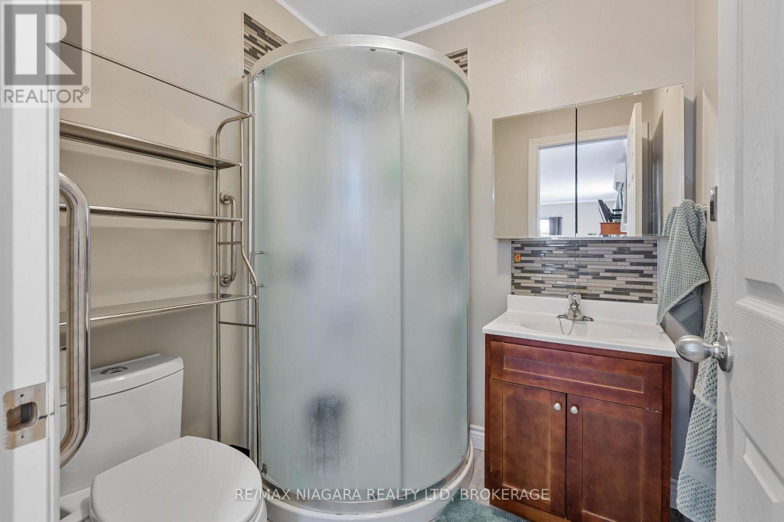1 LINDEN AVENUE - Image 22