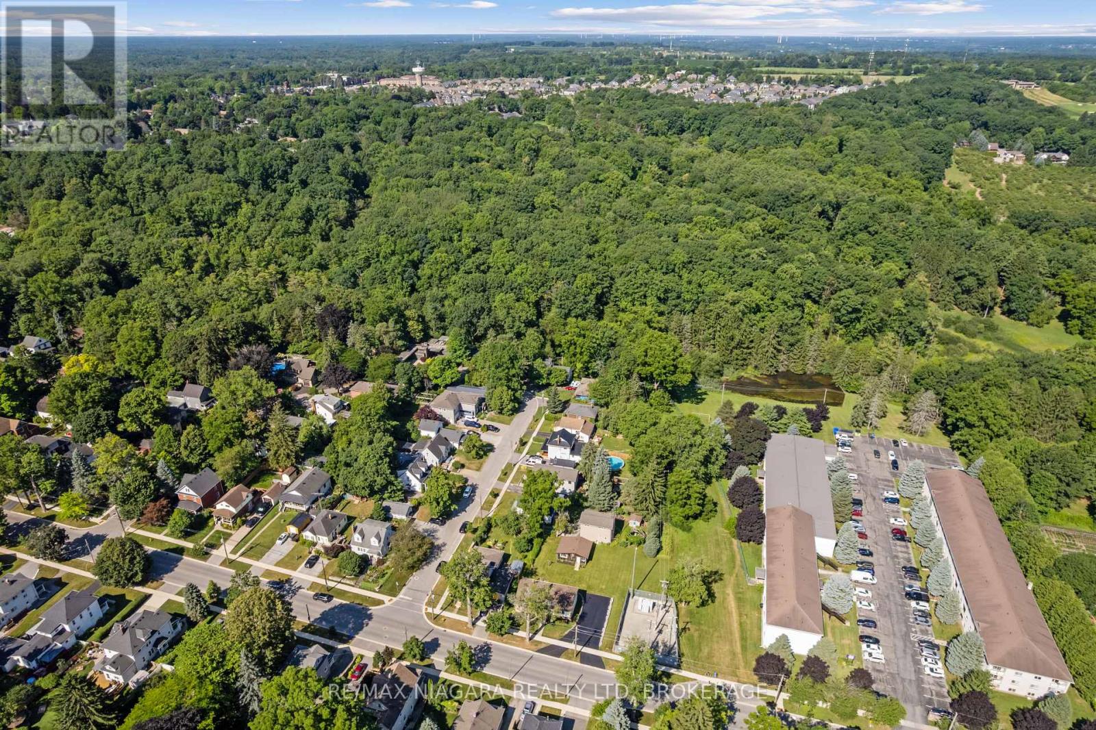 1 LINDEN AVENUE - 29