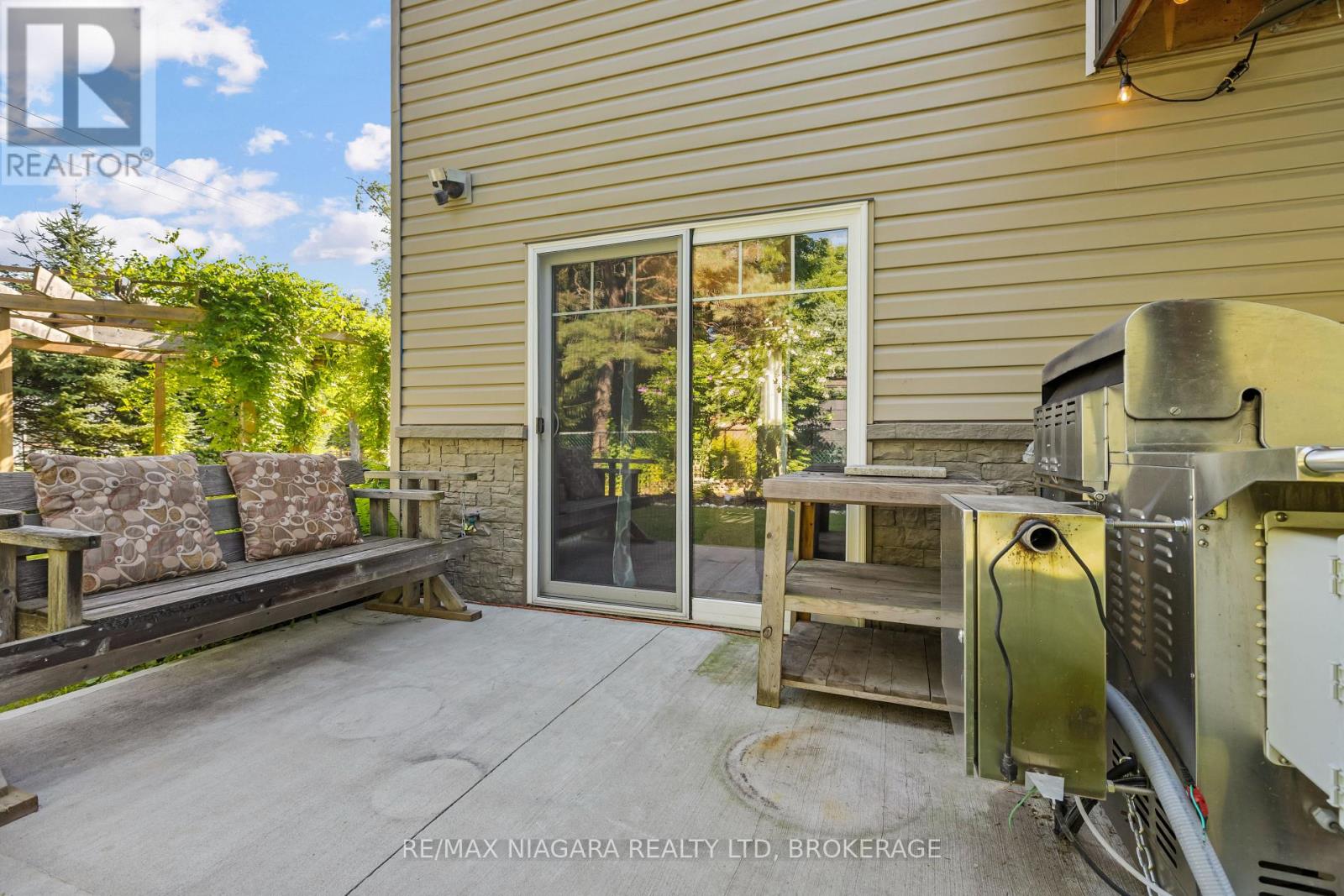 1 LINDEN AVENUE - Image 8