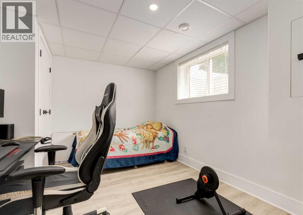 1323 106 Avenue SW - Image 31