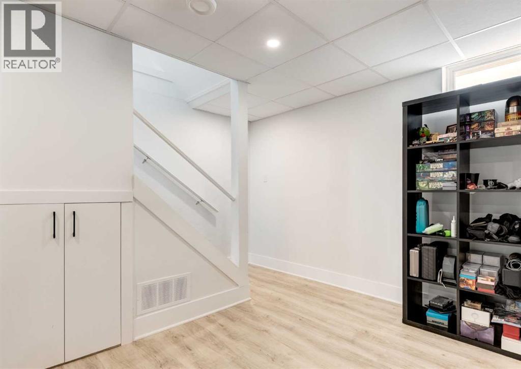 1323 106 Avenue SW - Image 22