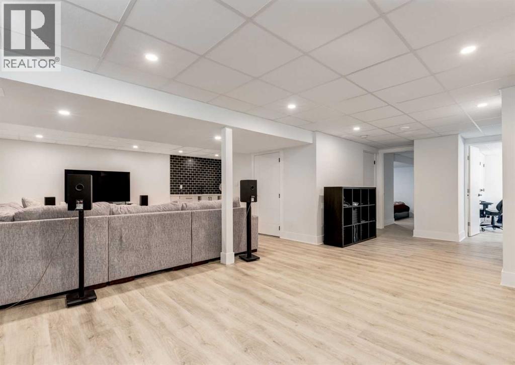 1323 106 Avenue SW - Image 23