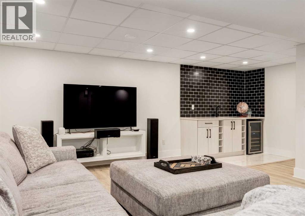 1323 106 Avenue SW - Image 24