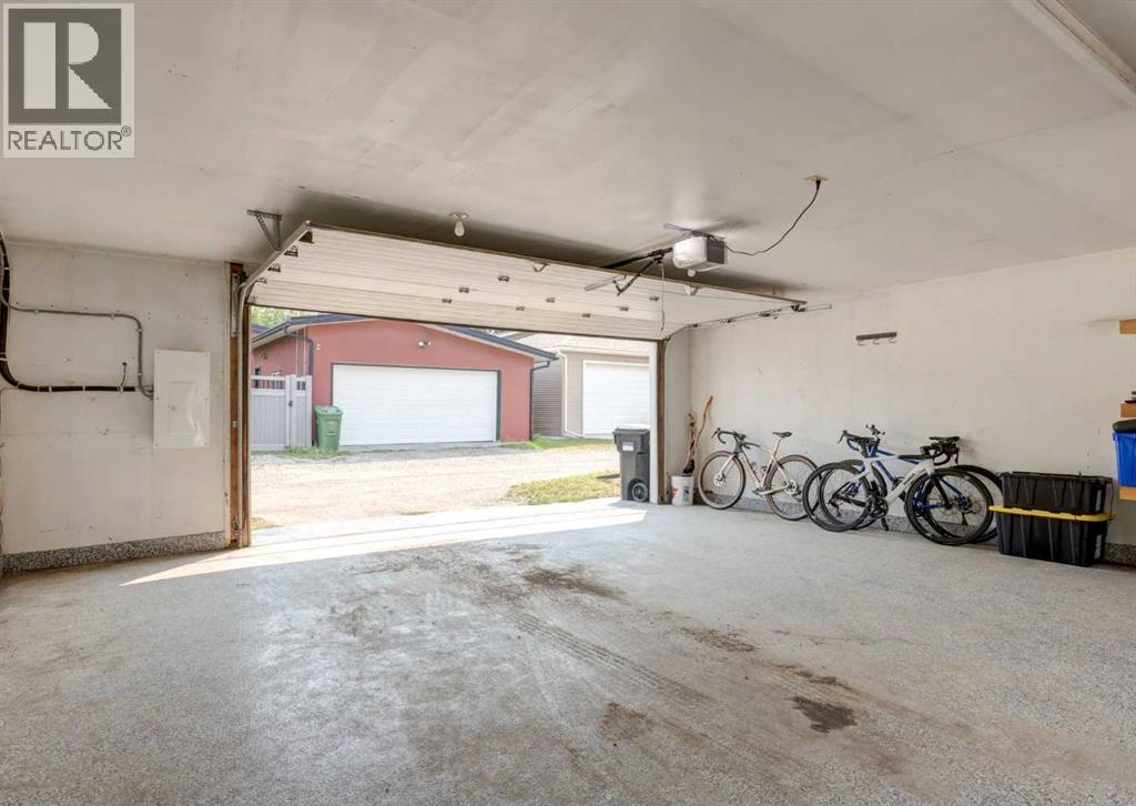 1323 106 Avenue SW - Image 38