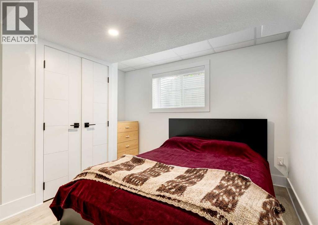1323 106 Avenue SW - Image 30