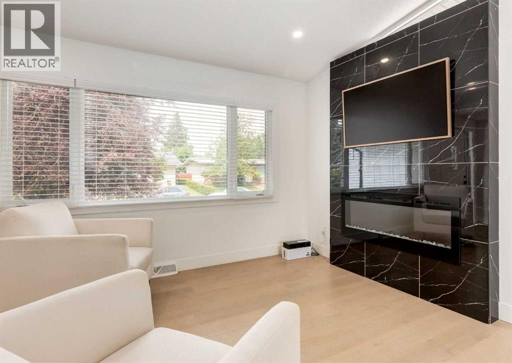 1323 106 Avenue SW - Image 12