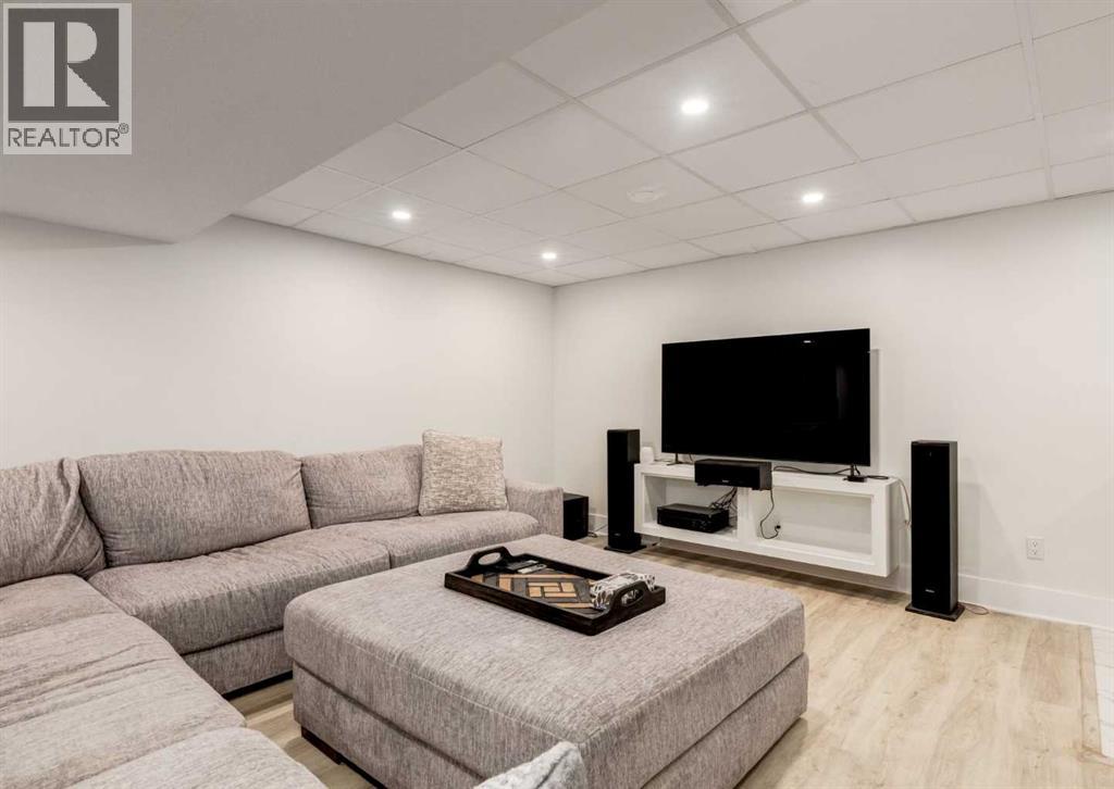 1323 106 Avenue SW - Image 25