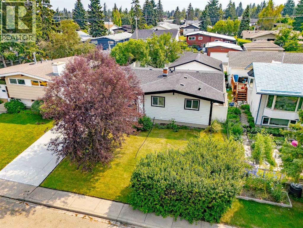 1323 106 Avenue SW - Image 44