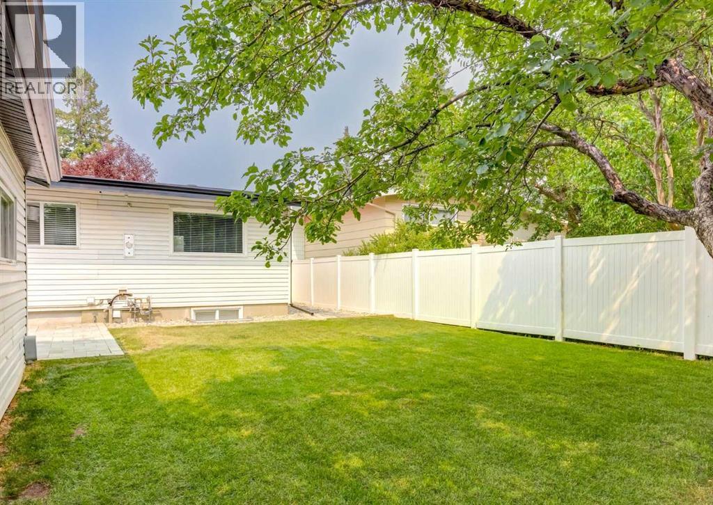 1323 106 Avenue SW - Image 37