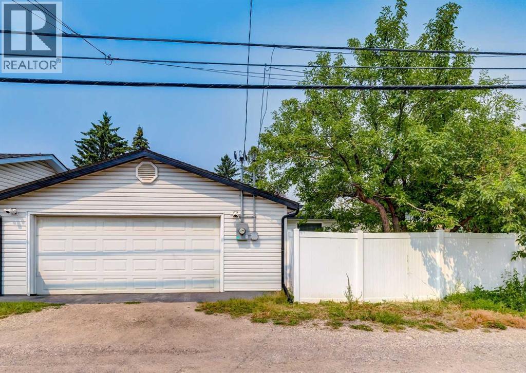 1323 106 Avenue SW - Image 40