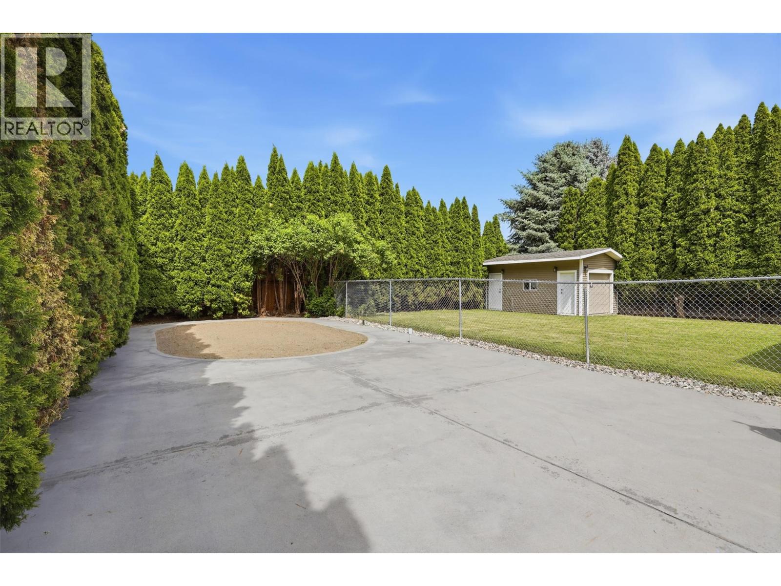 876 Serle Road - 26