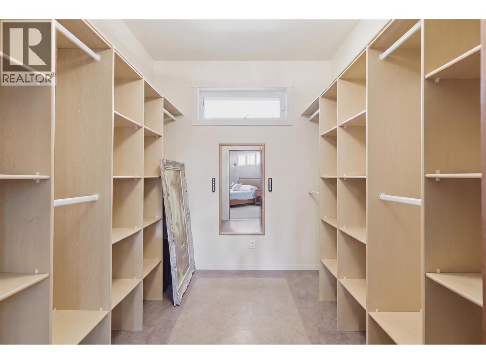 876 Serle Road - 35