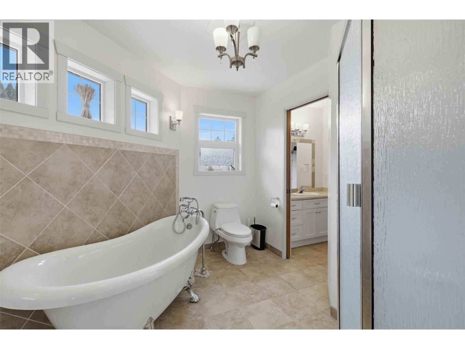876 Serle Road - 52