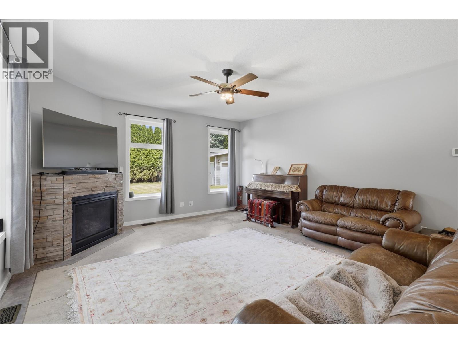 876 Serle Road - 19