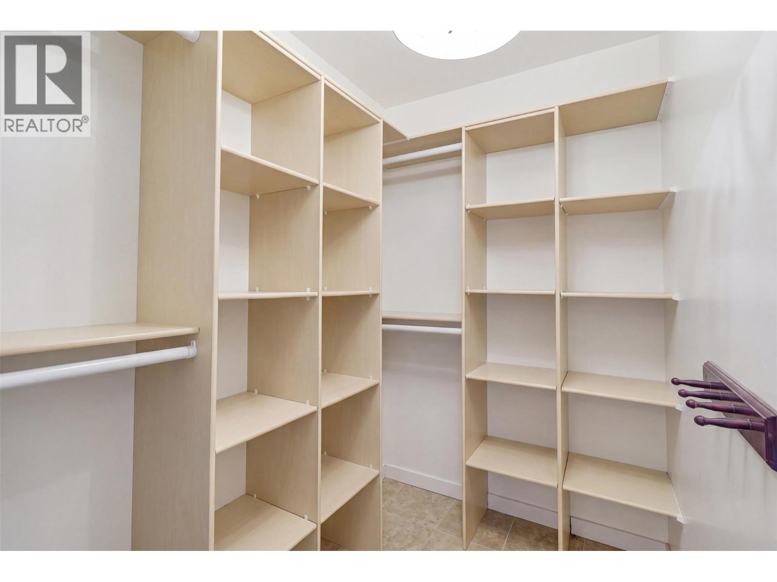 876 Serle Road - 45