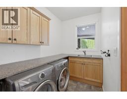876 Serle Road, Kamloops, BC V2B6L9 Photo 37