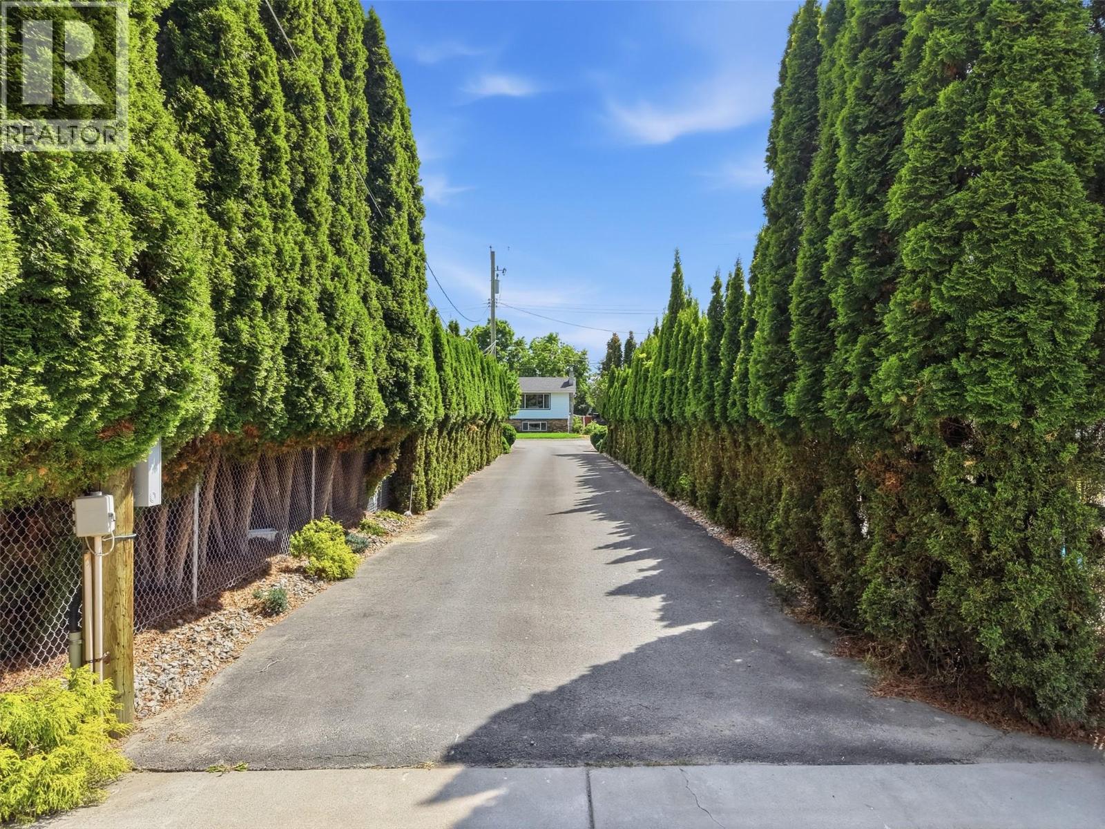 876 Serle Road - 75