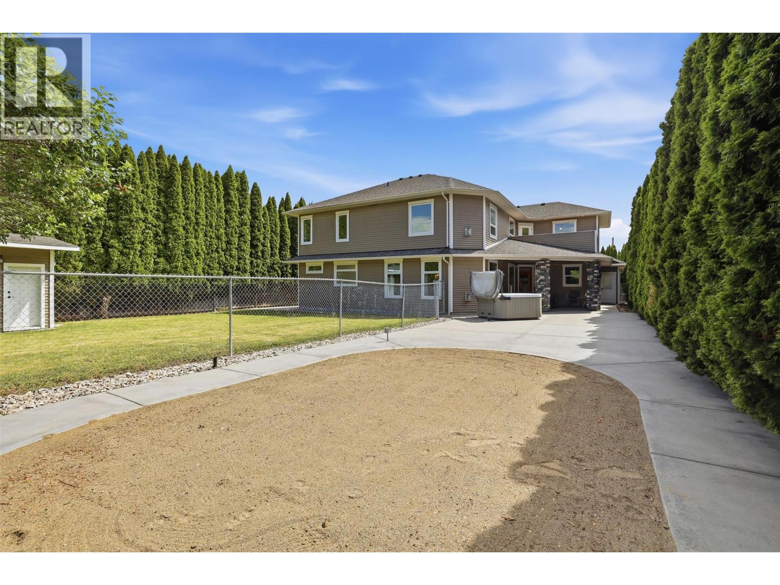 876 Serle Road - 66