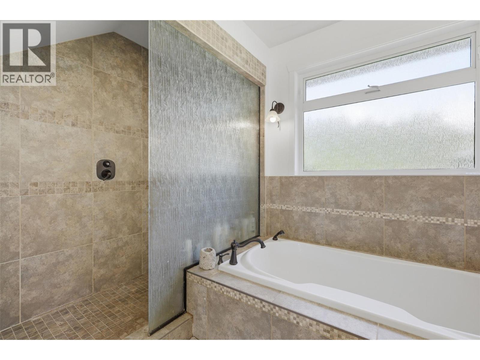 876 Serle Road - 34