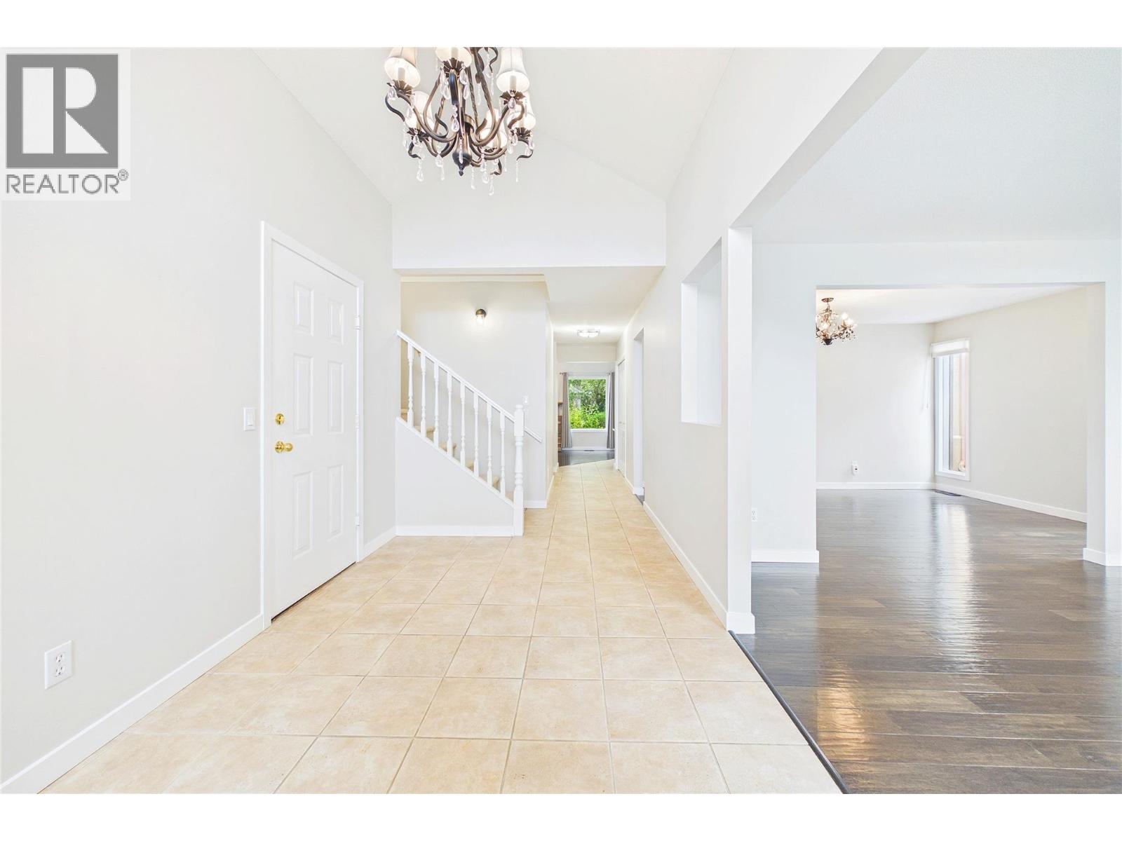#105 650 Lexington Drive - 17