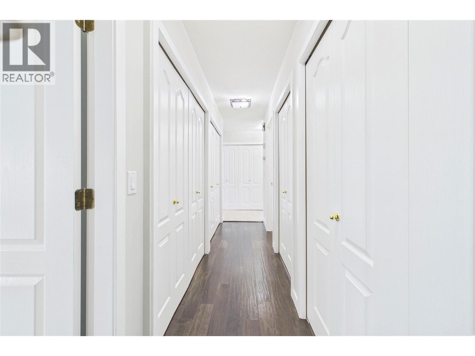 #105 650 Lexington Drive - 30