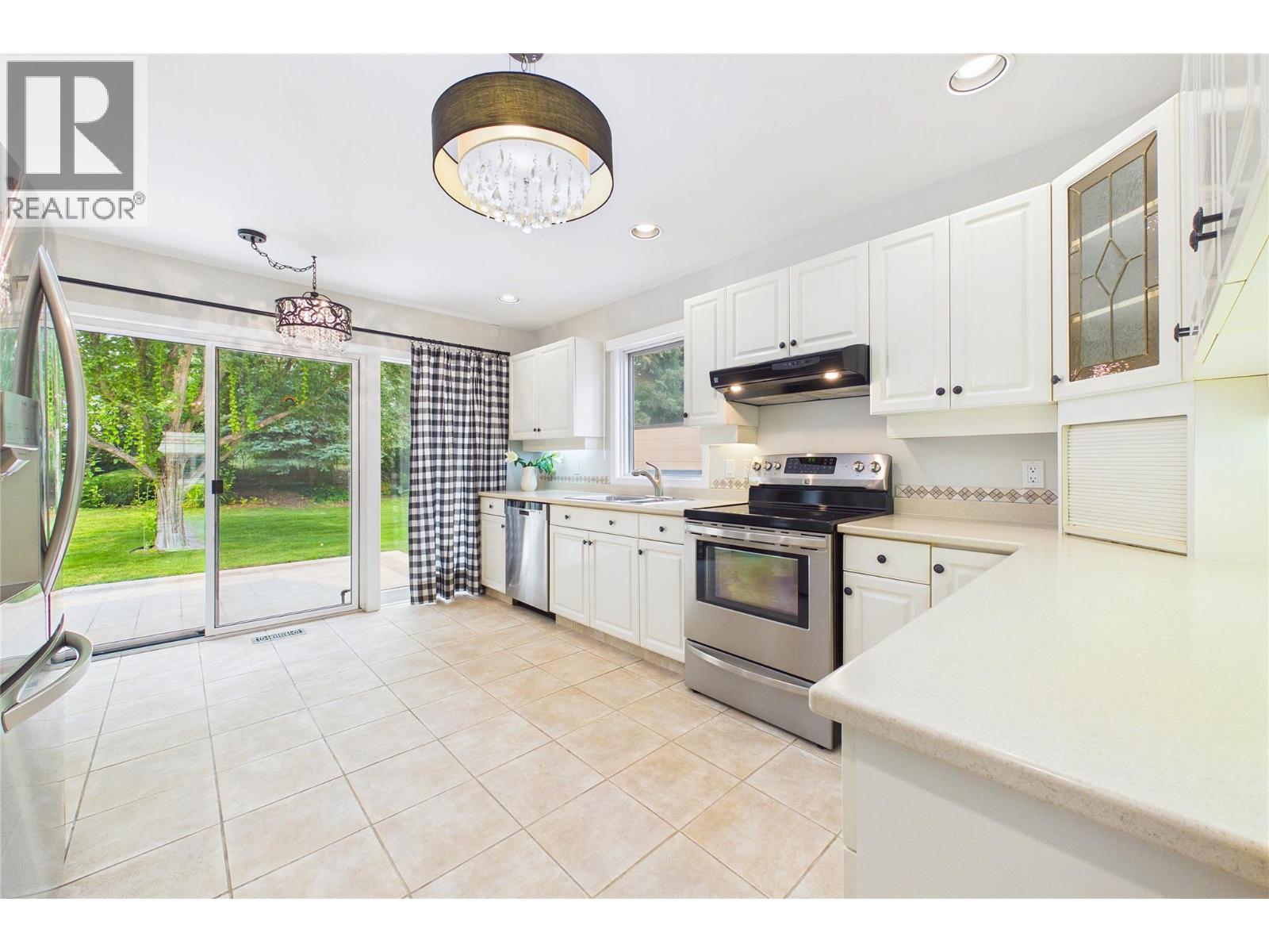 #105 650 Lexington Drive - 21