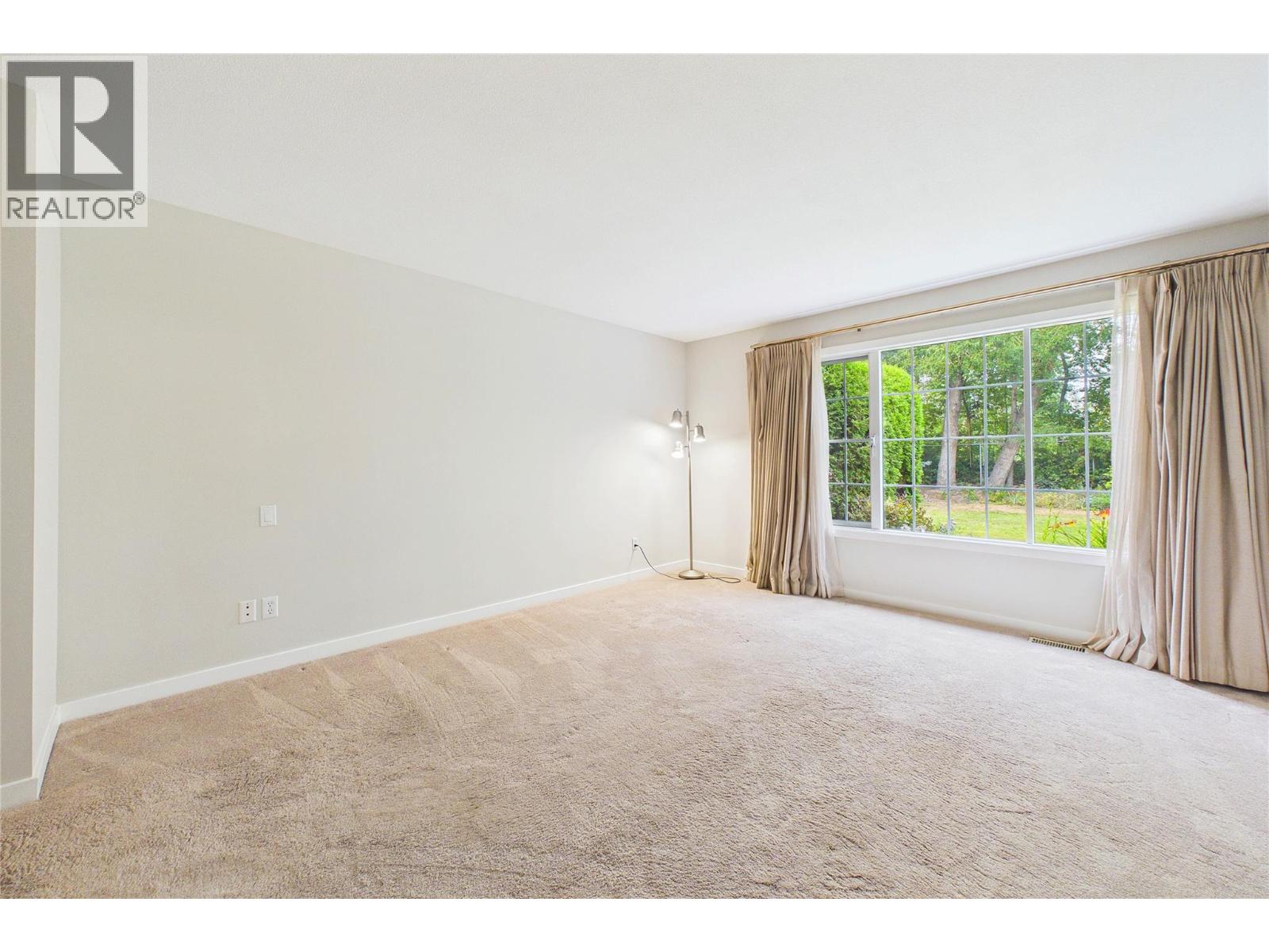 #105 650 Lexington Drive - 25