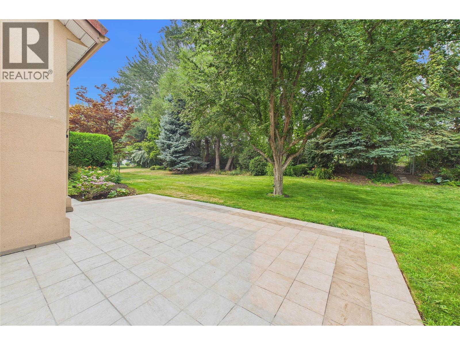 #105 650 Lexington Drive - 4