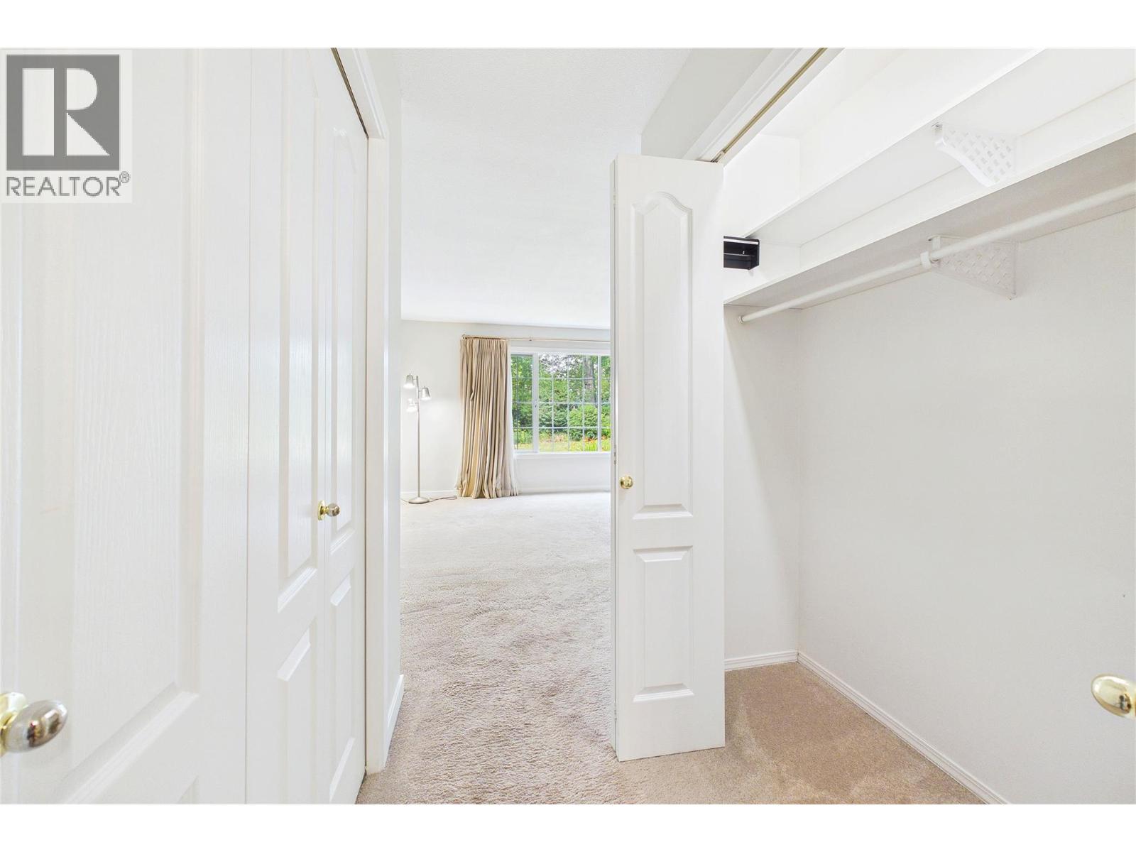 #105 650 Lexington Drive - 29
