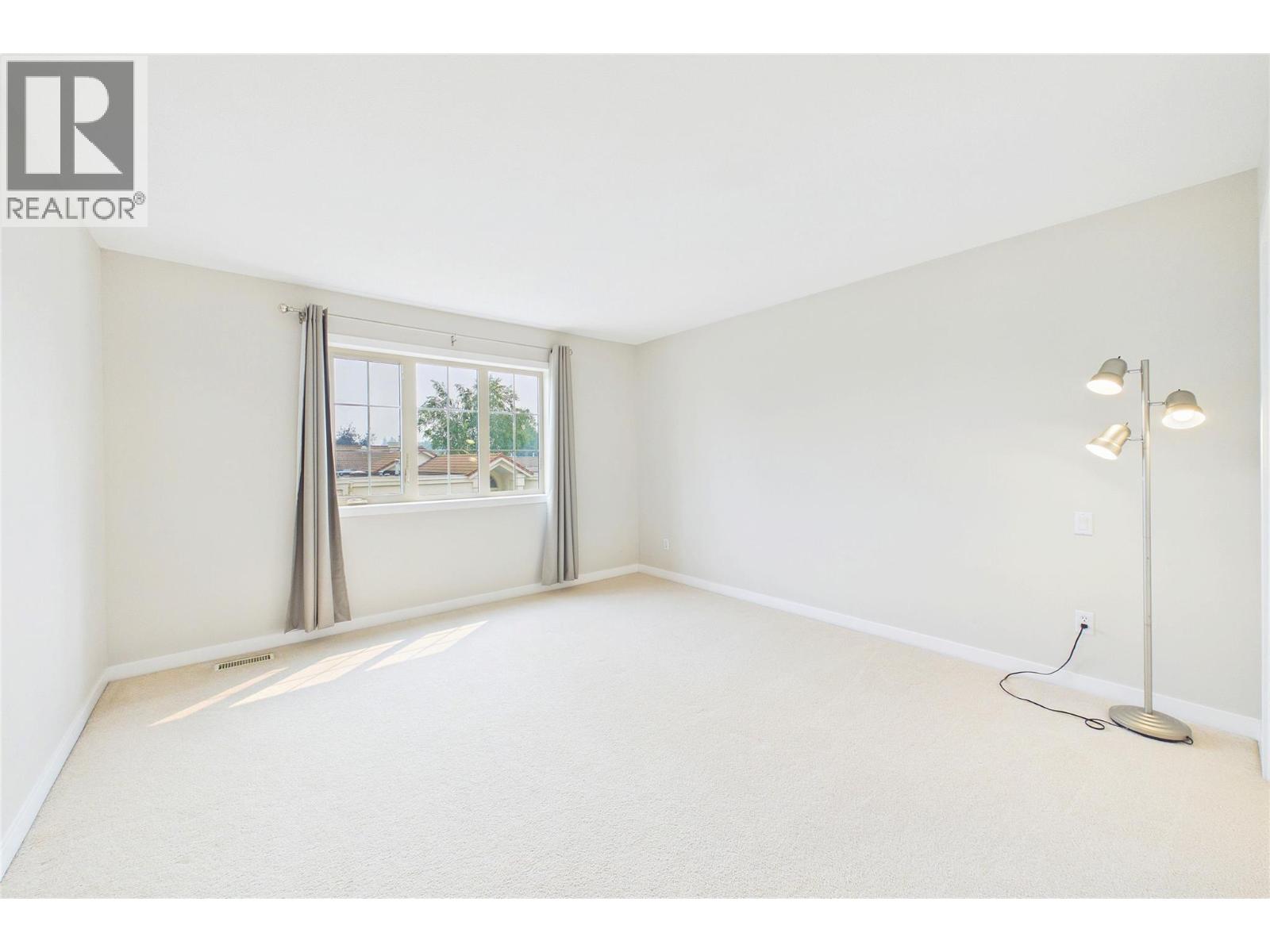 #105 650 Lexington Drive - 33