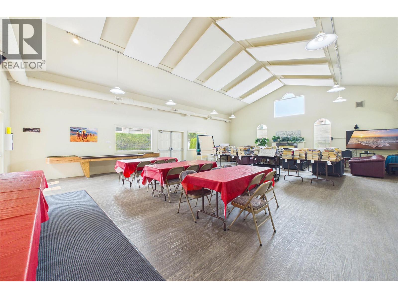 #105 650 Lexington Drive - 41