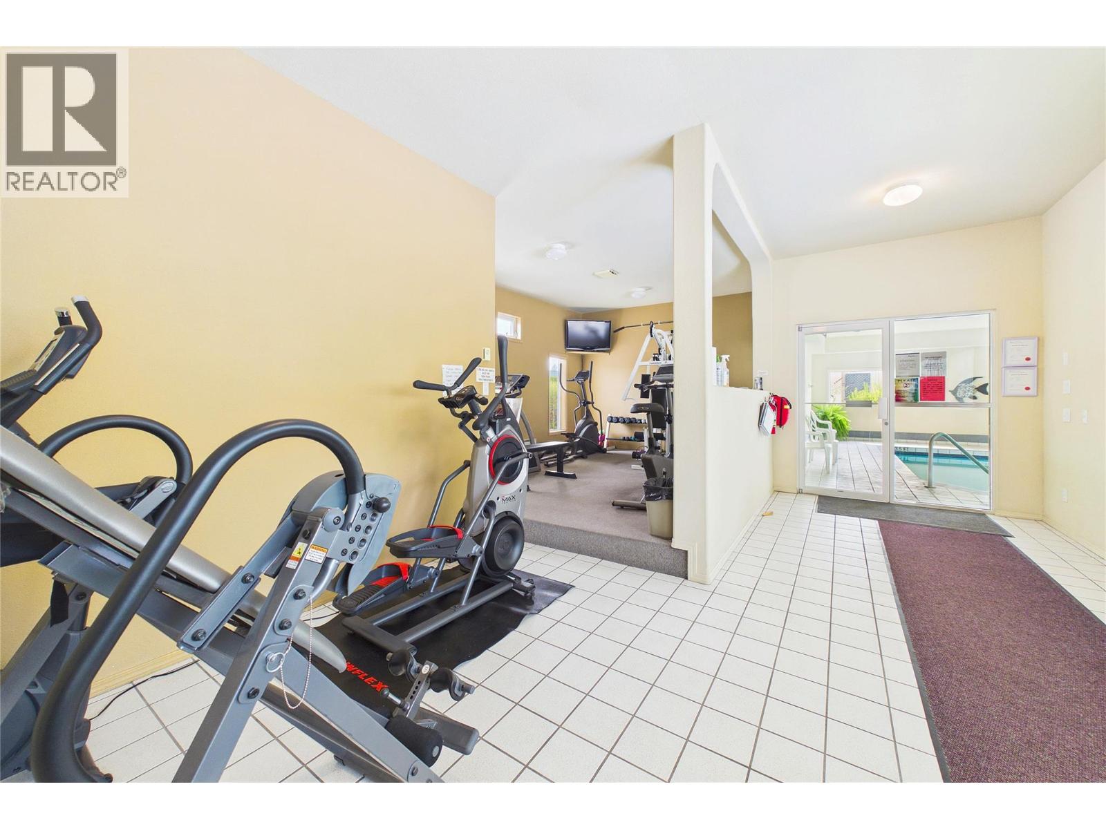 #105 650 Lexington Drive - 45