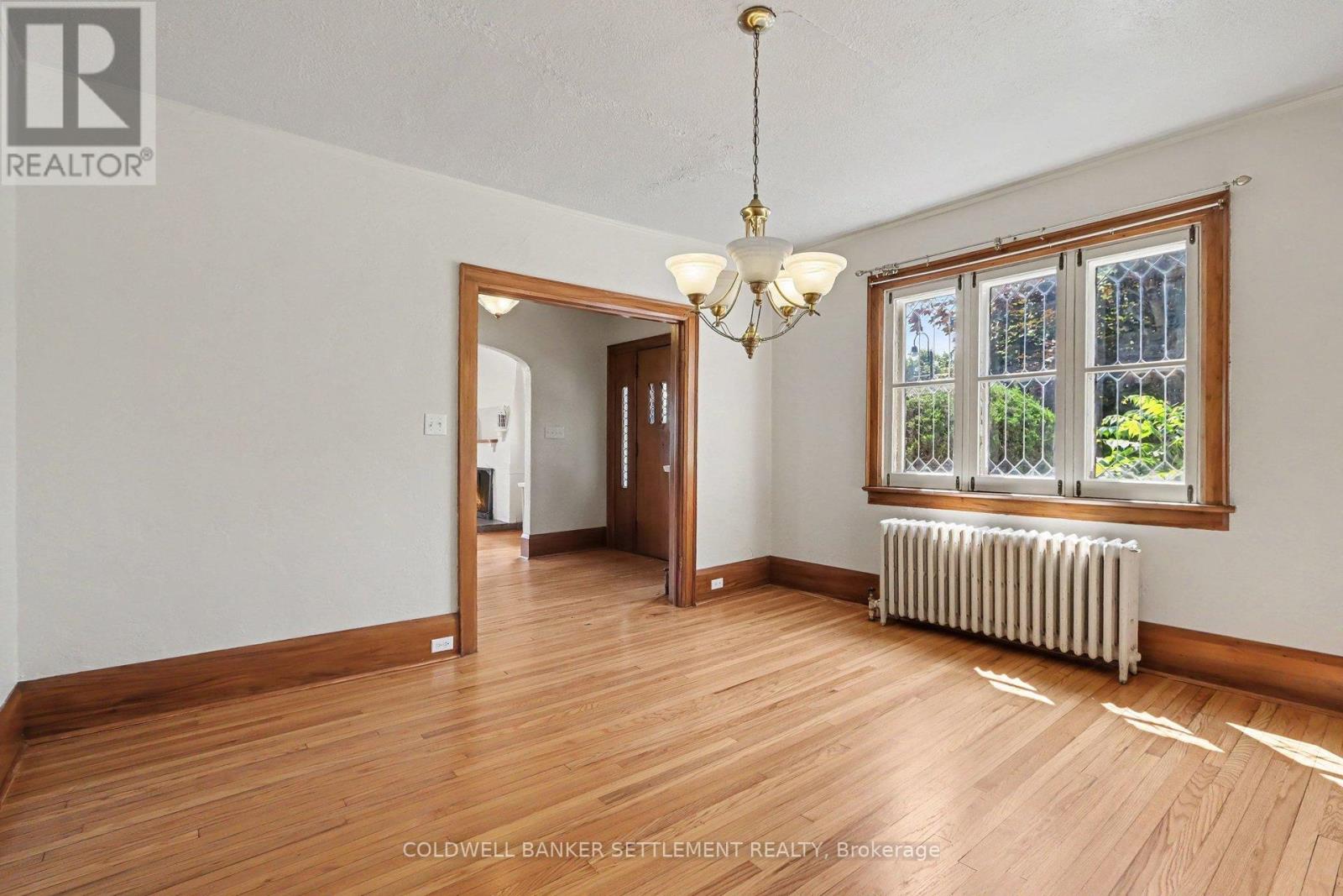 2 GLADSTONE AVENUE - Image 15