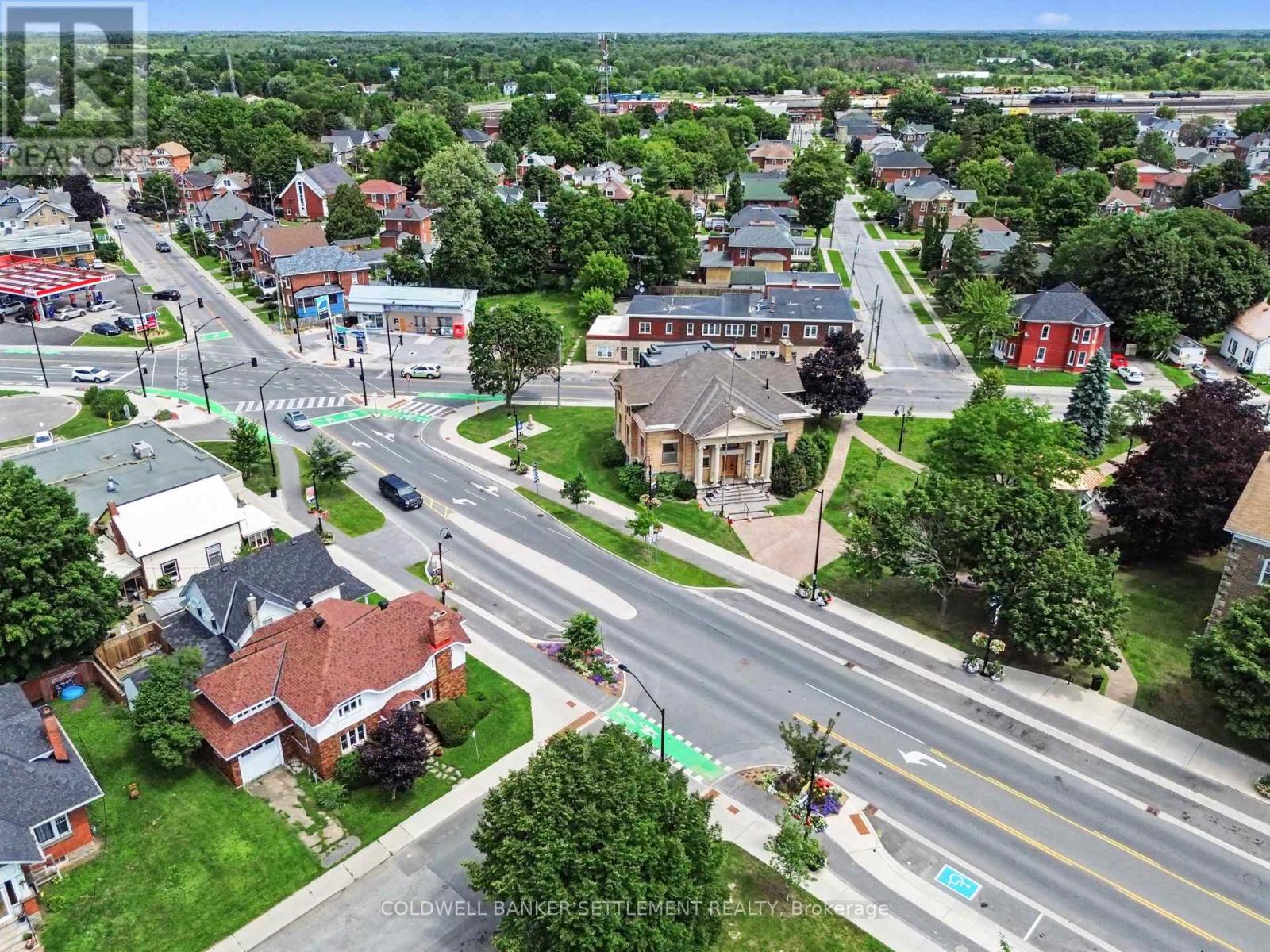 2 GLADSTONE AVENUE - Image 38