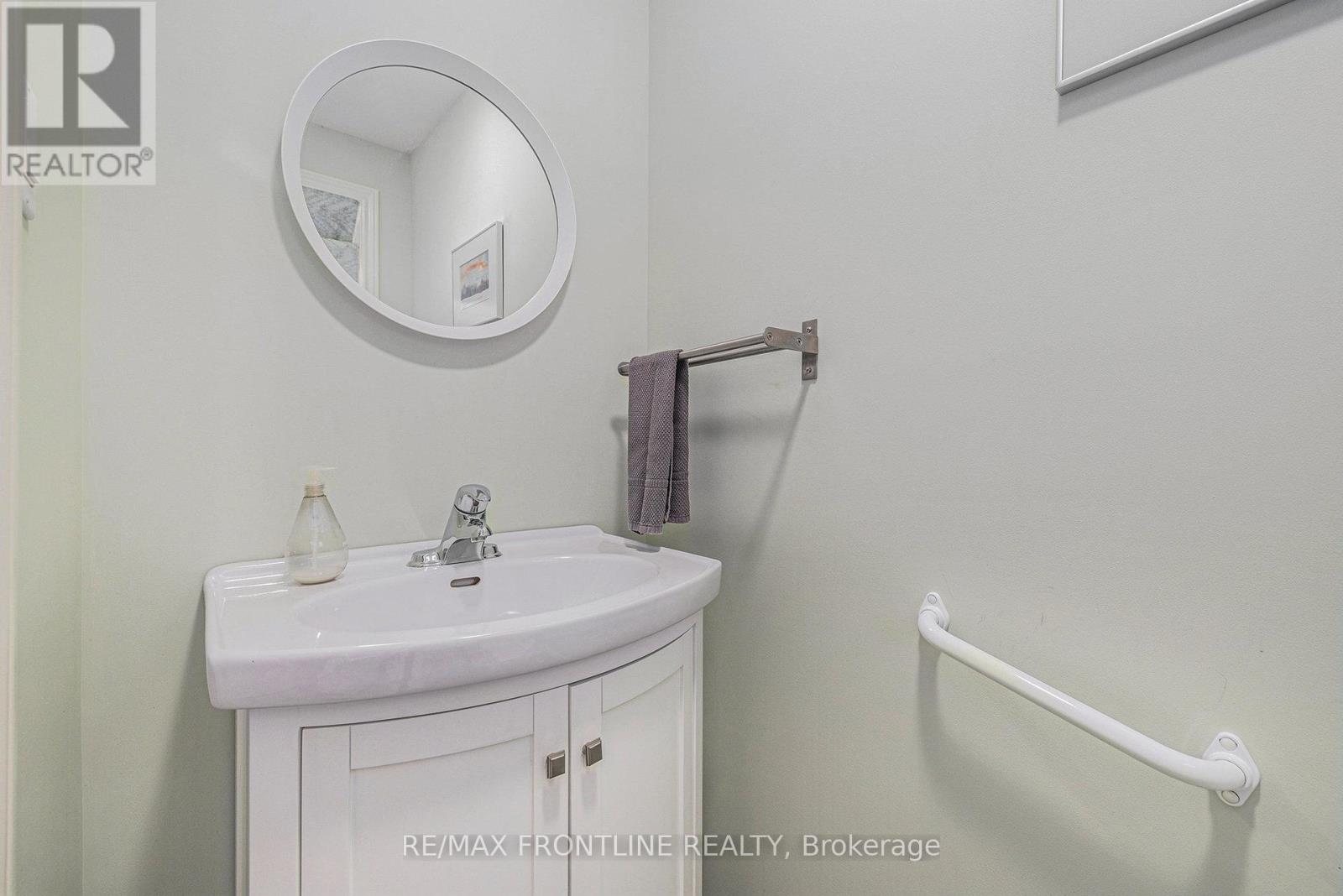 12 GLENVIEW CRESCENT - 22