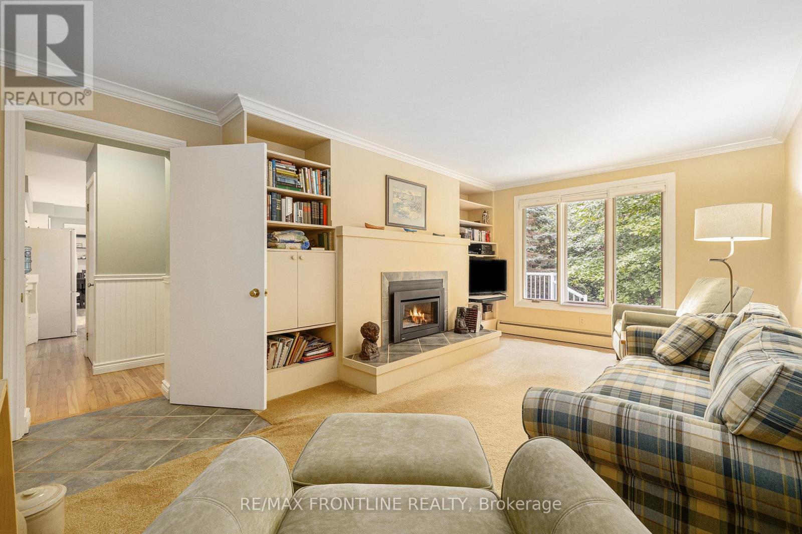 12 GLENVIEW CRESCENT - 30
