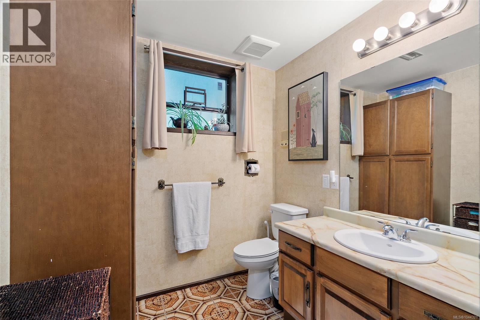 1649 Charlton Rd - 33