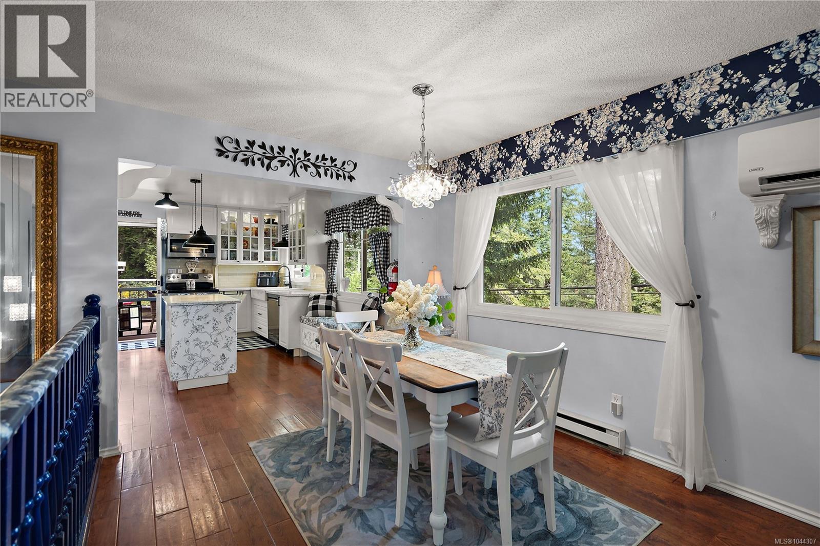 6864 East Saanich Rd - 13