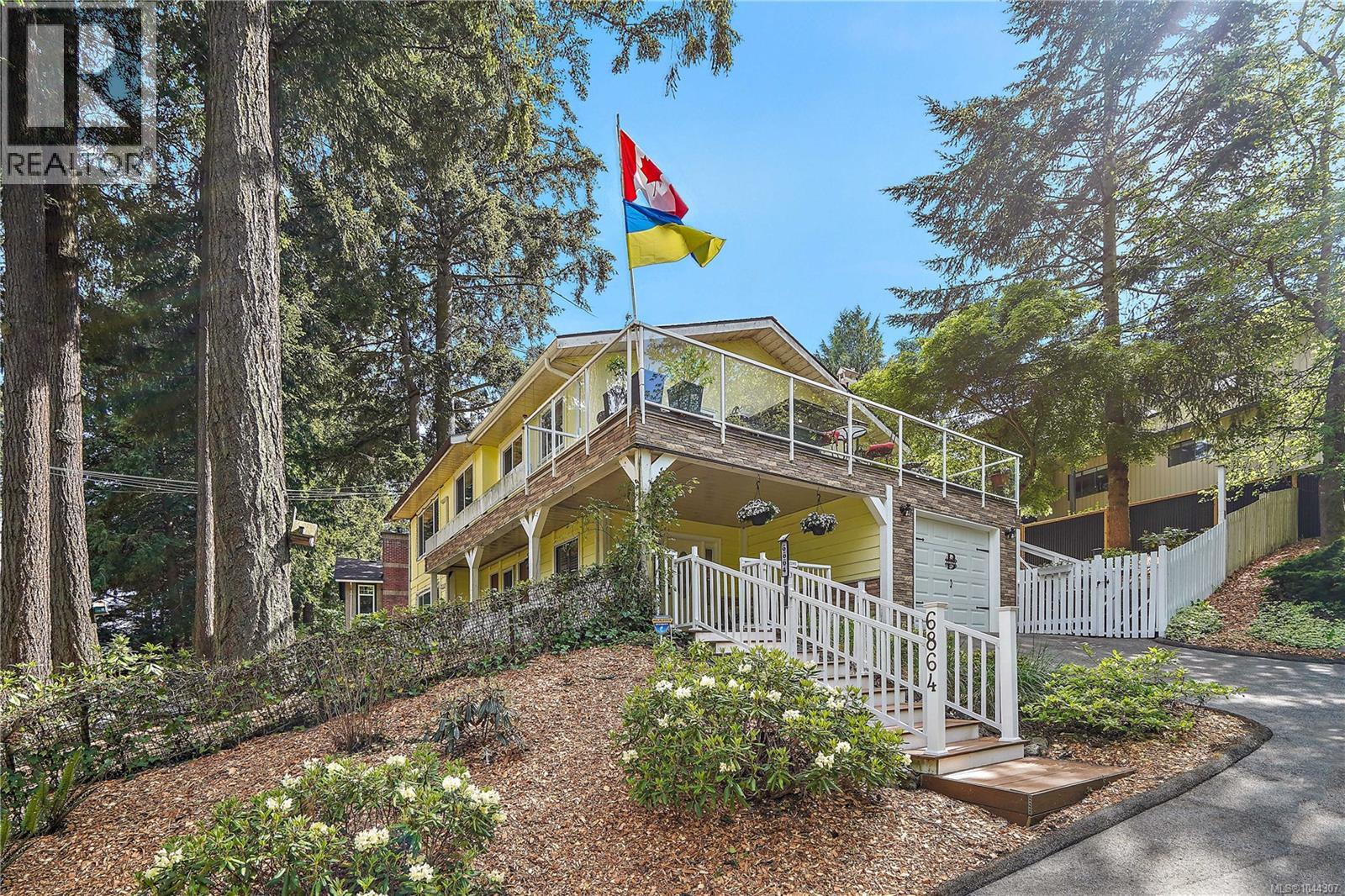 6864 East Saanich Rd - 50