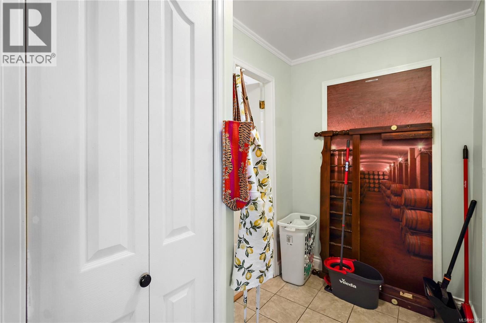 6864 East Saanich Rd - 68