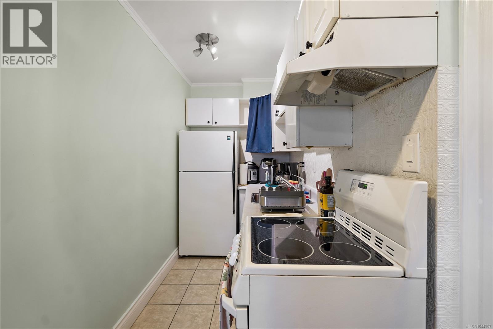 6864 East Saanich Rd - 71