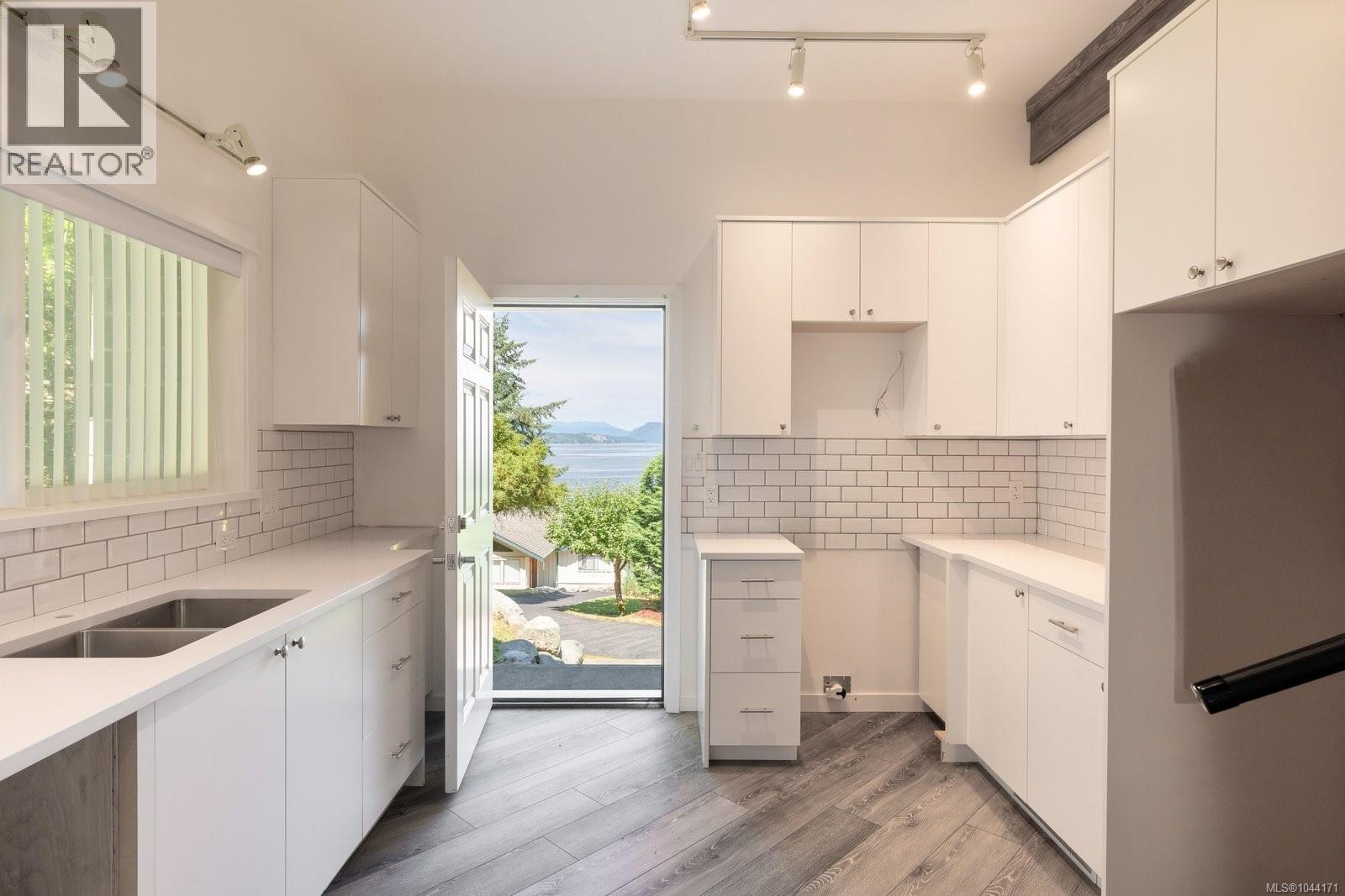 9556 Ardmore Dr - 35