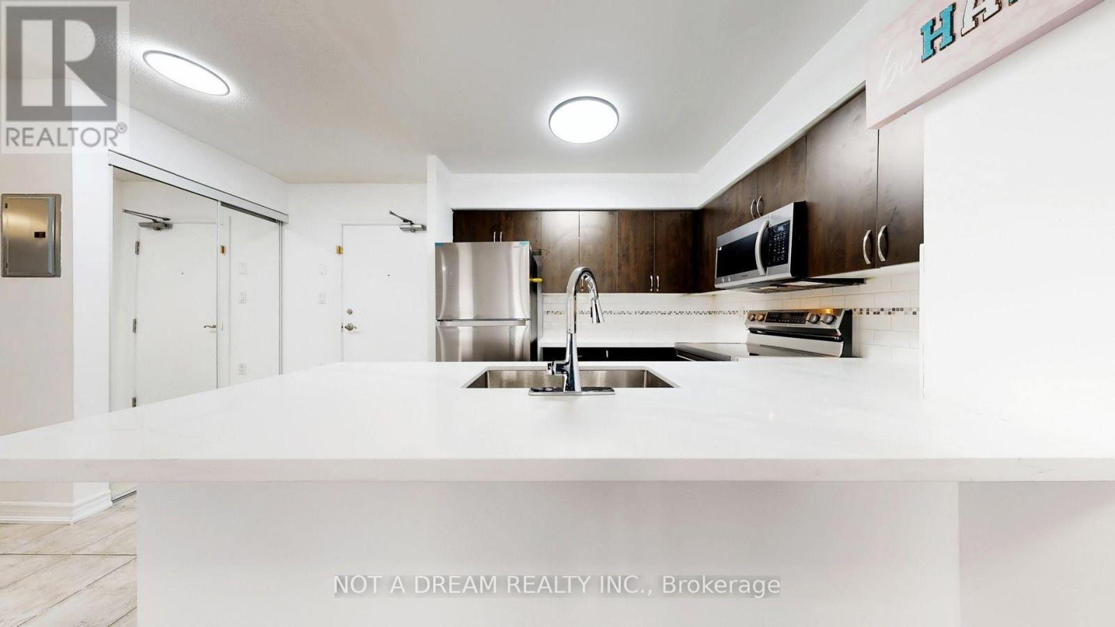 #416 872 SHEPPARD AVENUE W - Image 21