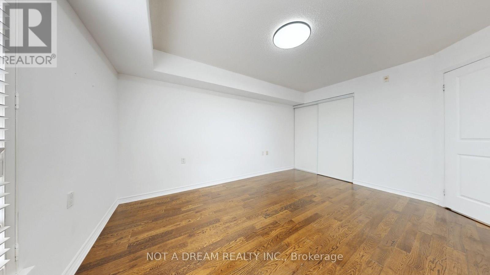 #416 872 SHEPPARD AVENUE W - 31