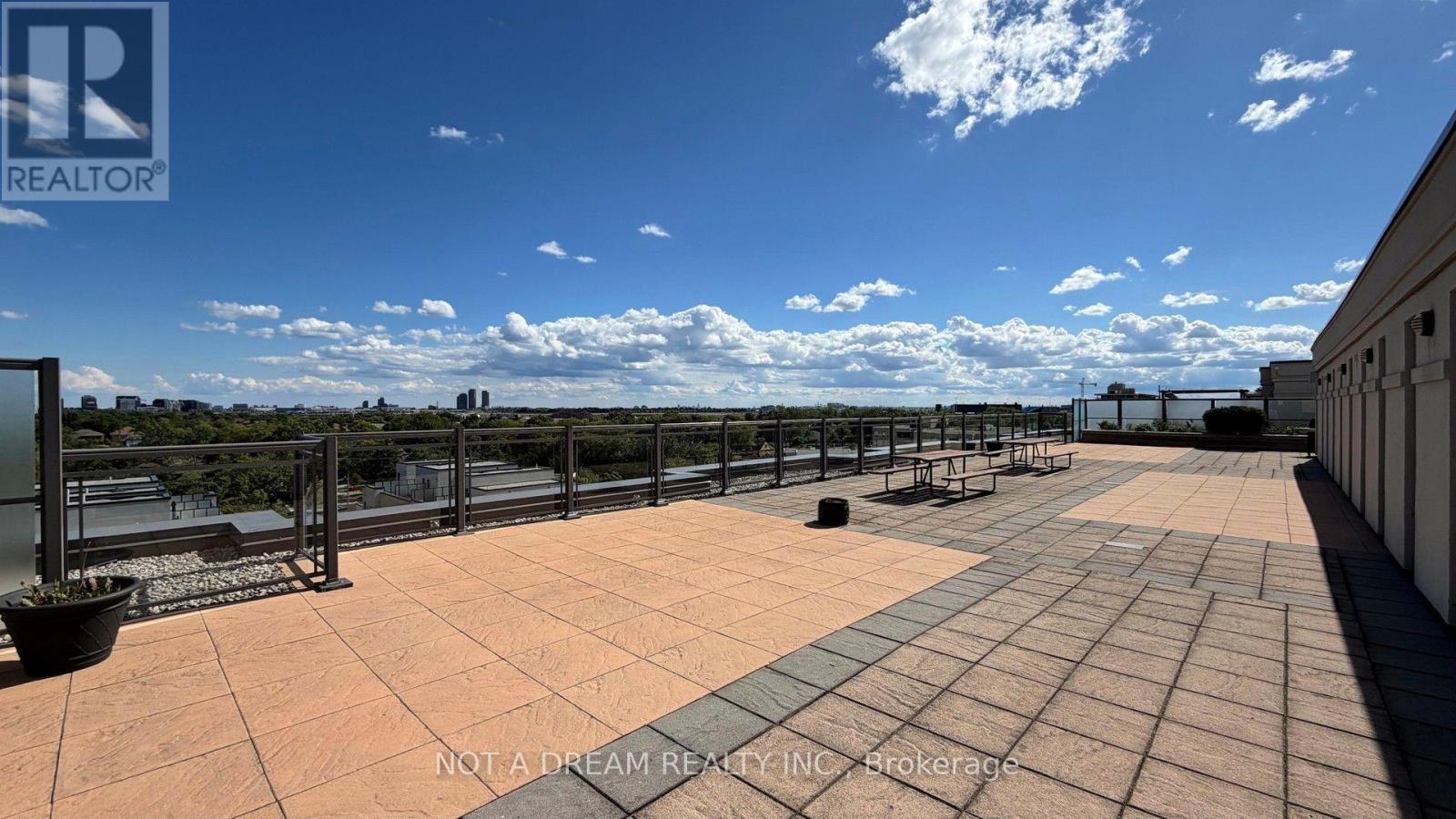 #416 872 SHEPPARD AVENUE W - 50
