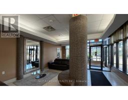 416 - 872 Sheppard Avenue W, Toronto, ON M3H5V5 Photo 6