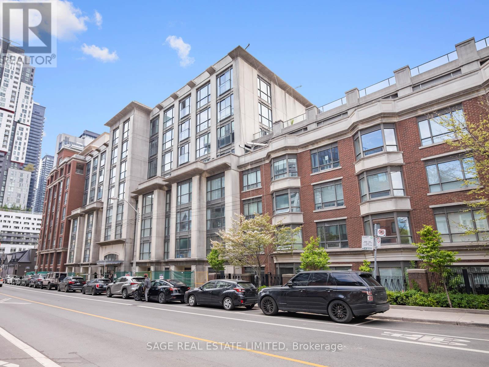 #209 18 BEVERLEY STREET - 1