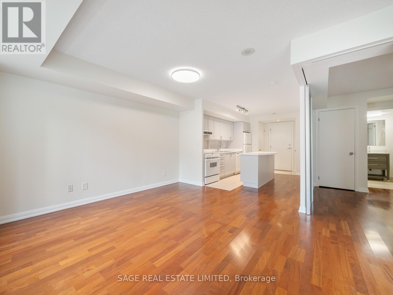 #209 18 BEVERLEY STREET - 16