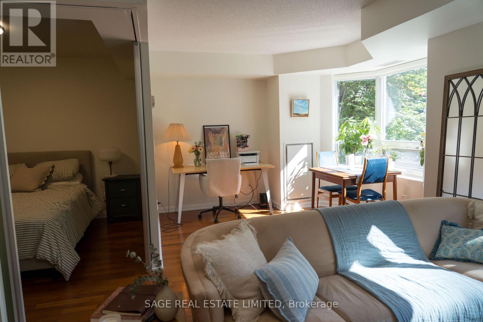 #209 18 BEVERLEY STREET - Image 20